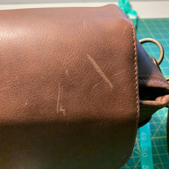 MegaGear Torres Camera Messenger Bag - Picture 10 of 15